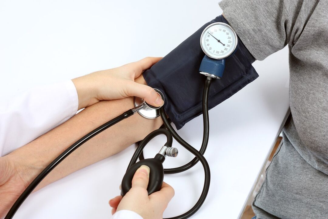 the risks of high blood pressure